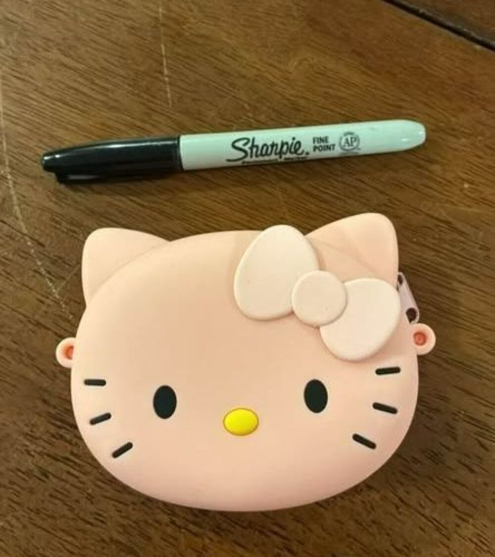 Sanrio HELLO KITTY White Coin Purse with Zipper & Pink Strap- Silicone Pouch-NEW - Picture 4 of 4